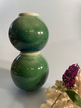 Load image into Gallery viewer, Moon &quot;Yue&quot; Jar 月
