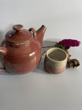 Load and play video in Gallery viewer, Large Teapot - Gas Fired
